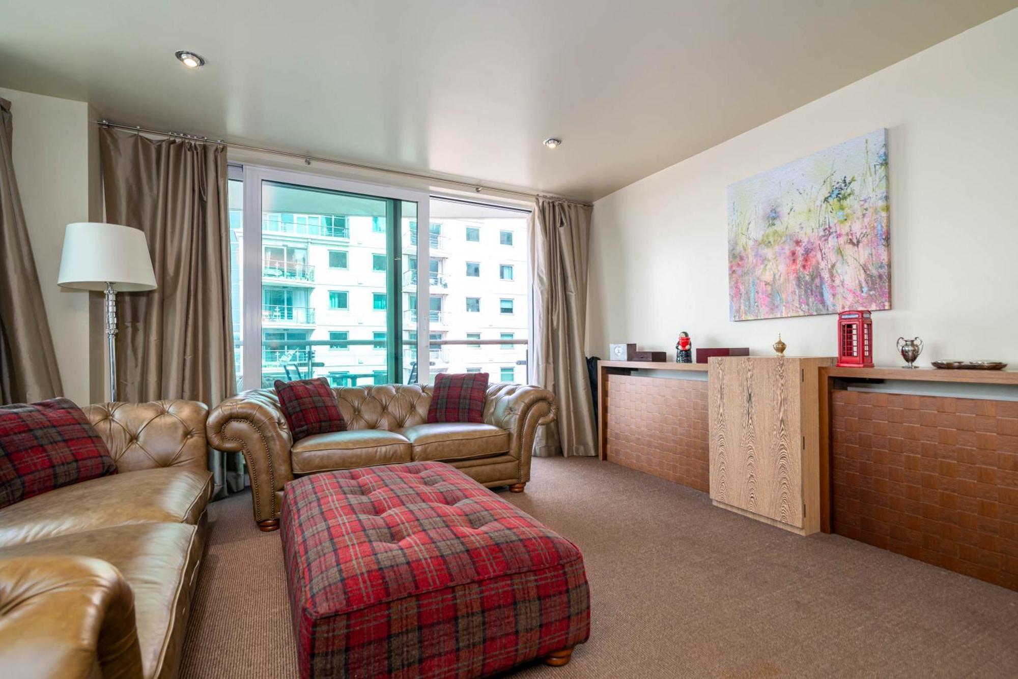 Fabulous 3 Bed Apartment In Vauxhall Лондон Екстериор снимка