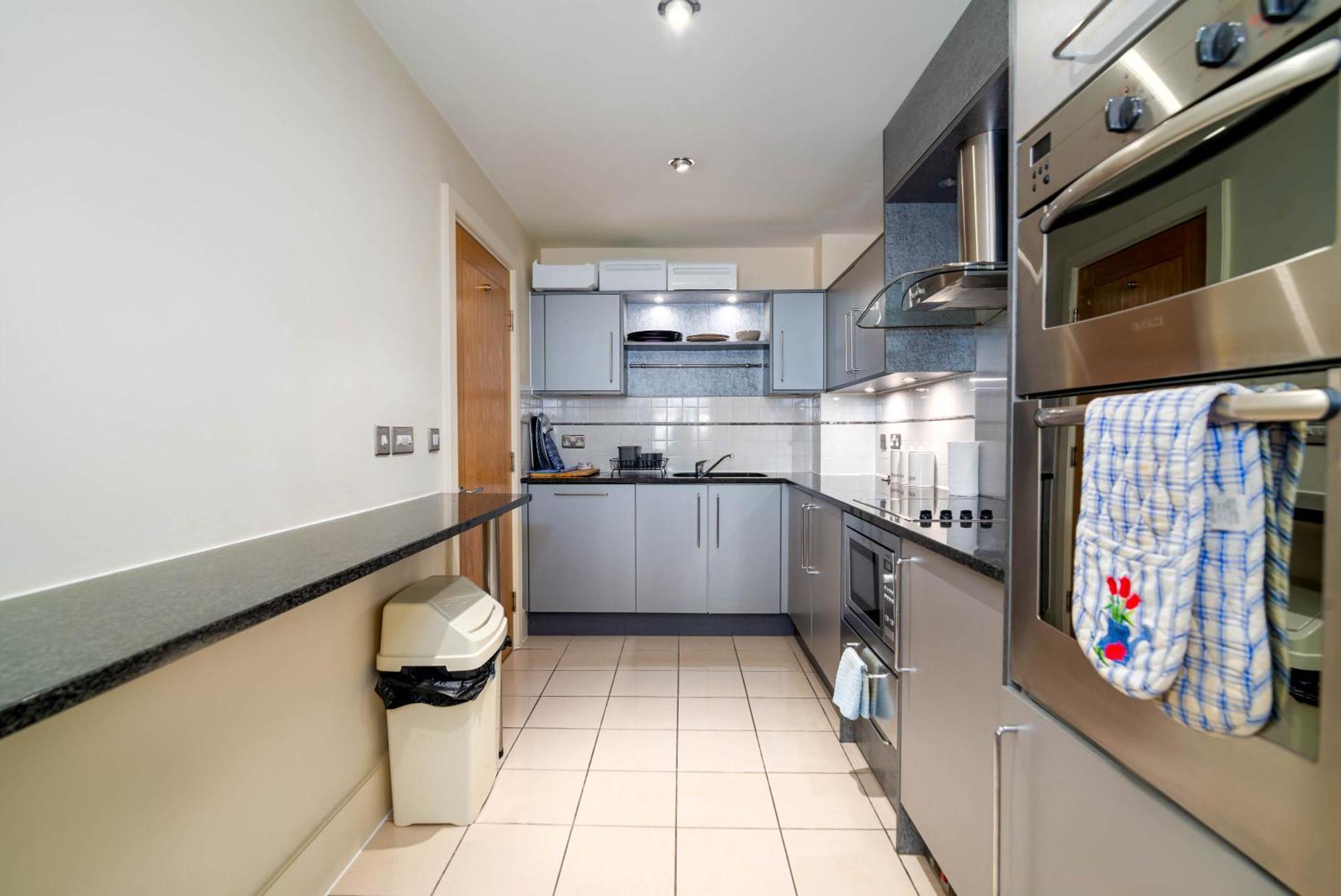 Fabulous 3 Bed Apartment In Vauxhall Лондон Екстериор снимка