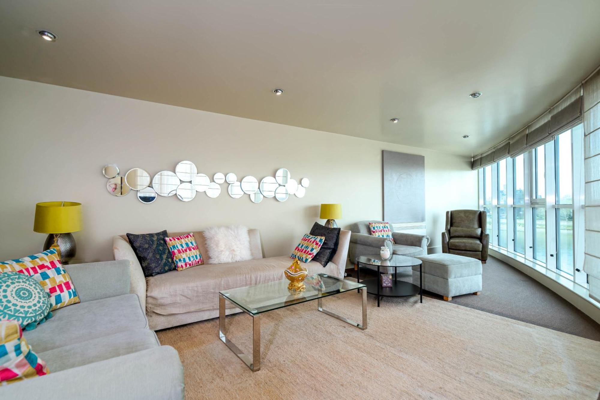 Fabulous 3 Bed Apartment In Vauxhall Лондон Екстериор снимка